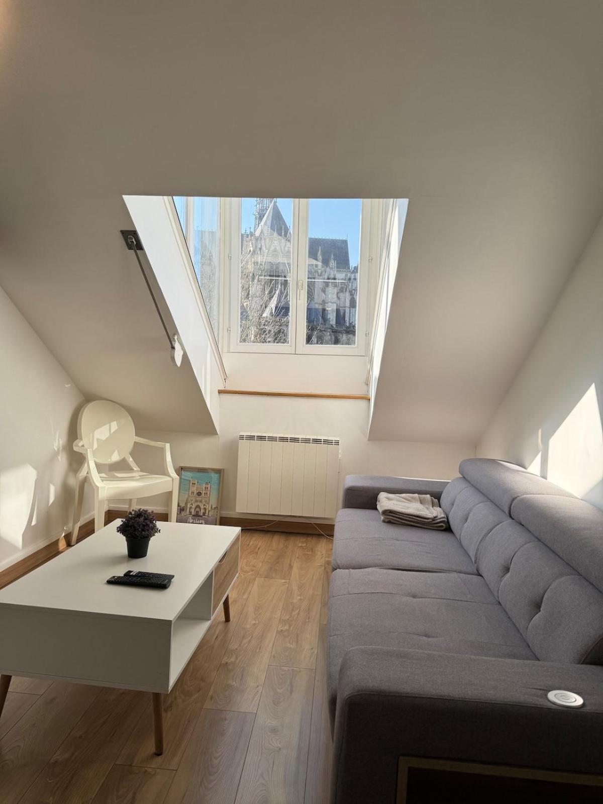 Exceptionnel Au Centre-ville, Vue Sur La Cathedrale Appartement *
